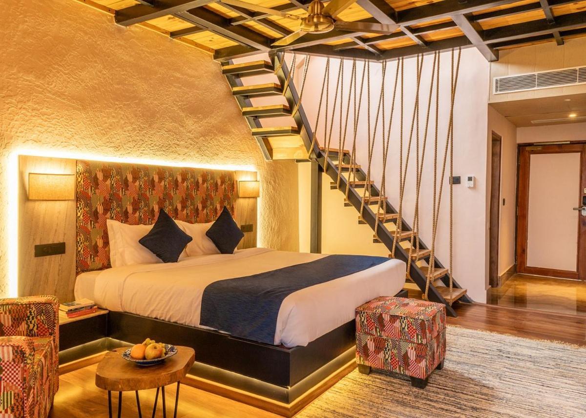 Tiaraa Jujurana Resort T Pathyar Ngoại thất bức ảnh